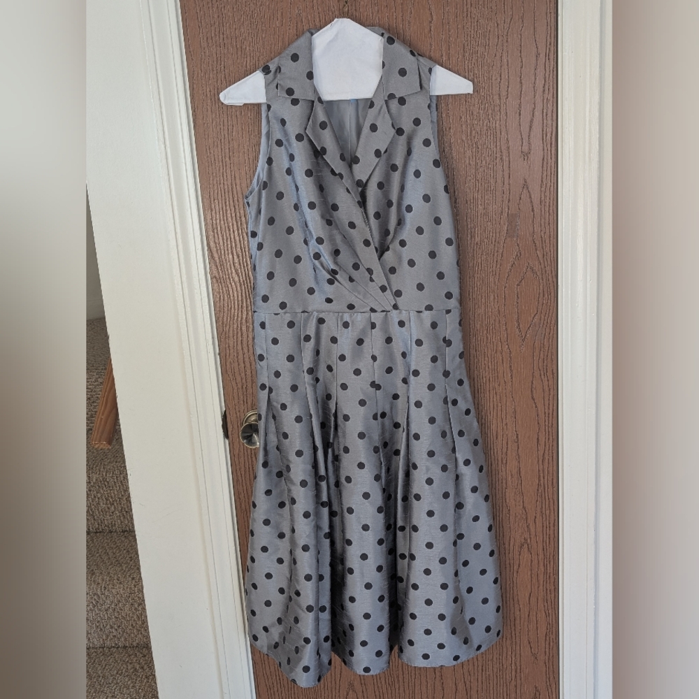 Jessica Howard Polka Dot Sleeveless Dress With Flared Skirt *Size 6*